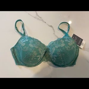 NWT Parisian Intimates bra